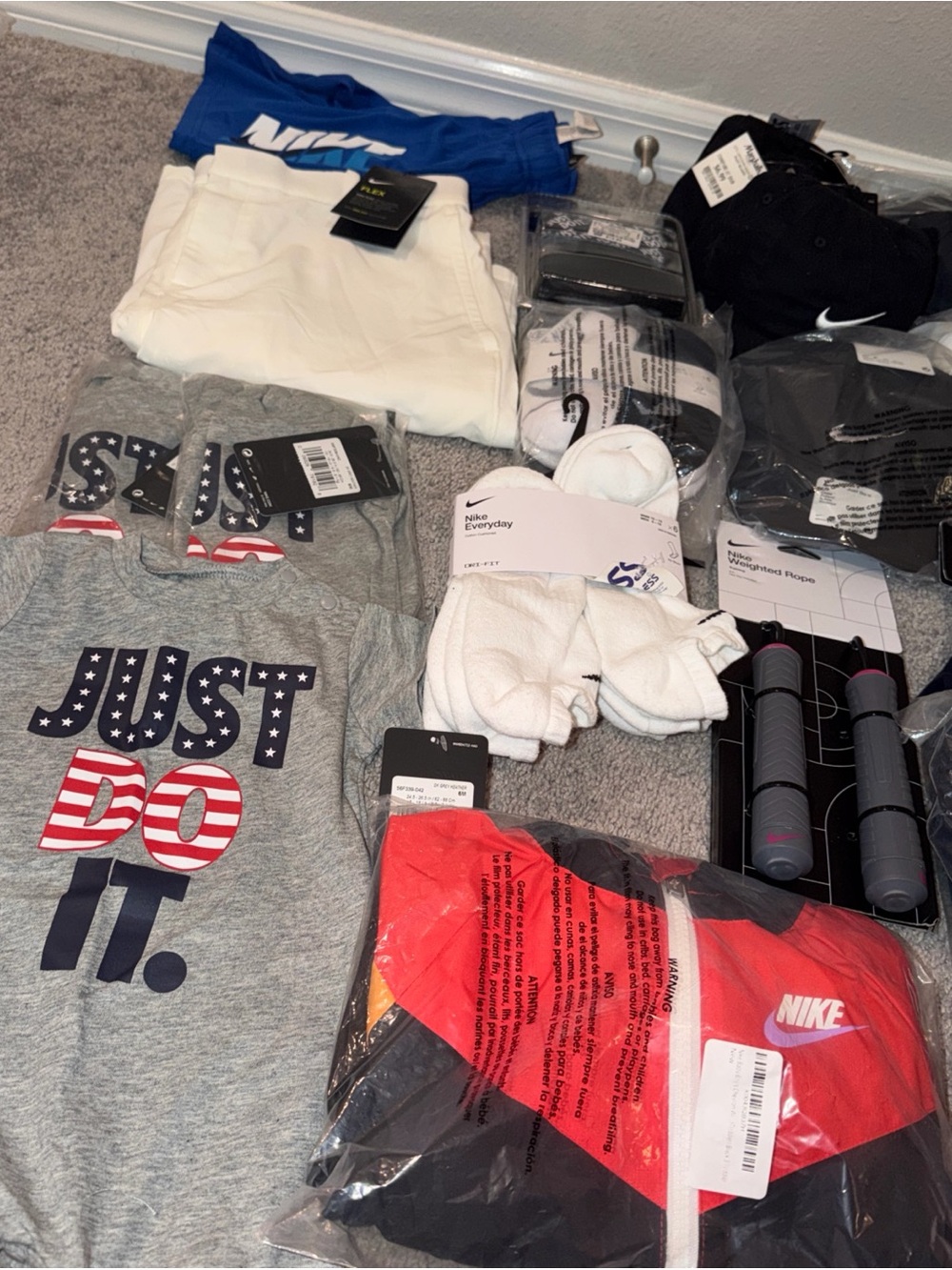 Nike Reseller Bundle. All ages and sizes. - Picture 5 of 10